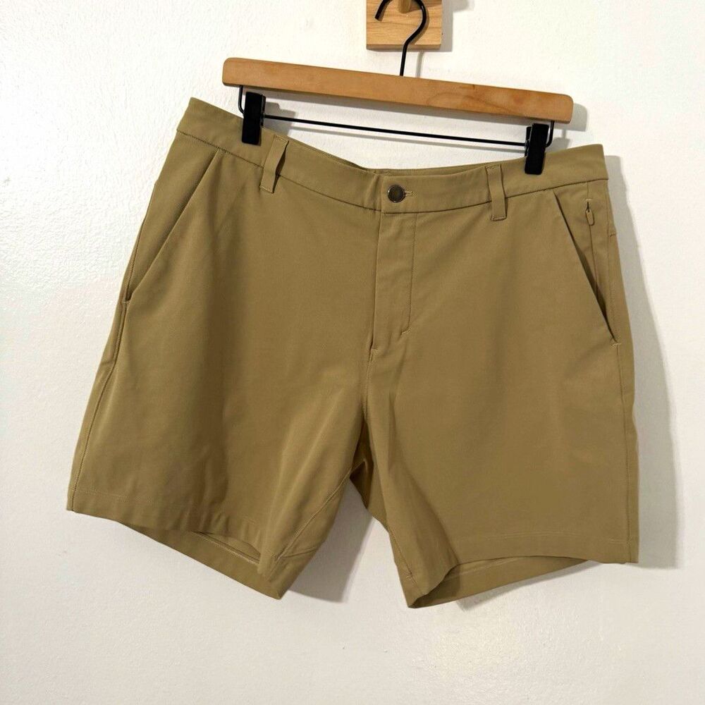 Lululemon Commission Classic-Fit Short 7" Khaki Tan Stretch Golf Casual Chino 34